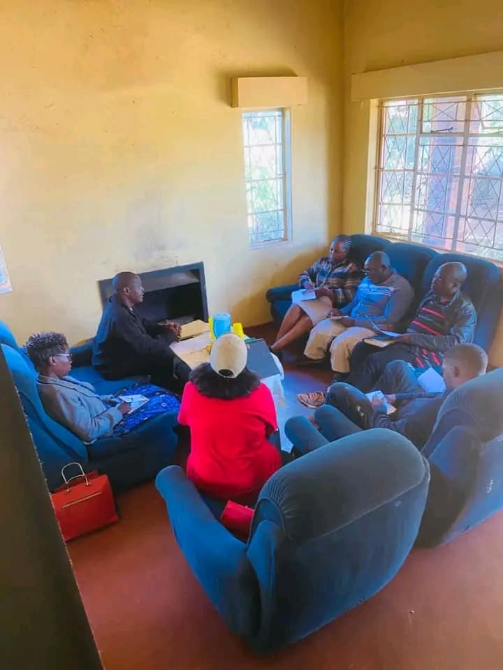 Intimate community consultation in a home setting